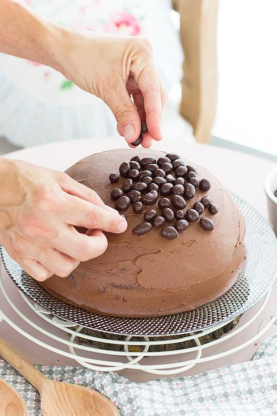 paso-a-paso-tarta-de-chocolate-piñata-