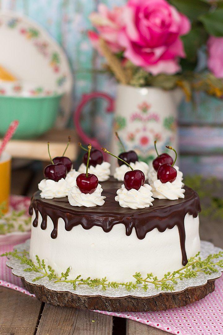 tarta-sin-gluten-de-almendra-coco-y-chocolate-1