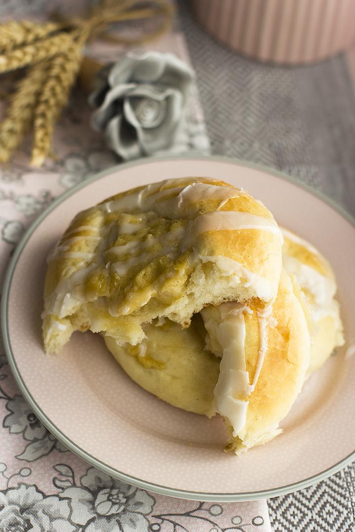 Bollos Noruegos de Vanilla y Crema Bollos Noruegos de Vanilla y Crema
