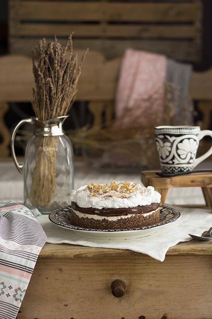 Tarta sin horno de Chocolate y Cacahuete Tarta sin horno de Chocolate y Cacahuete