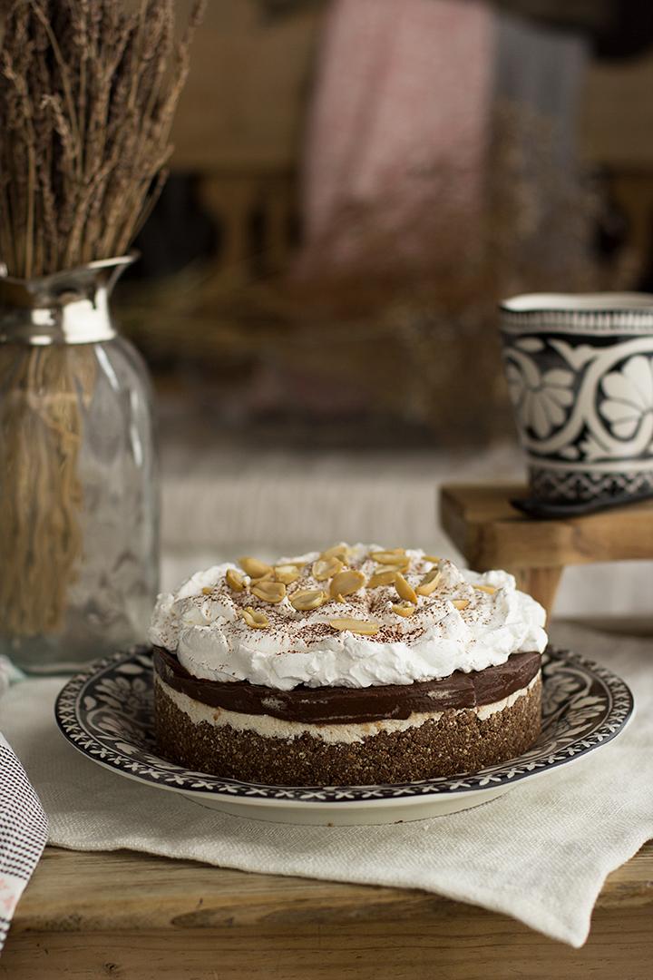 Tarta sin horno de Chocolate y Cacahuete Tarta sin horno de Chocolate y Cacahuete
