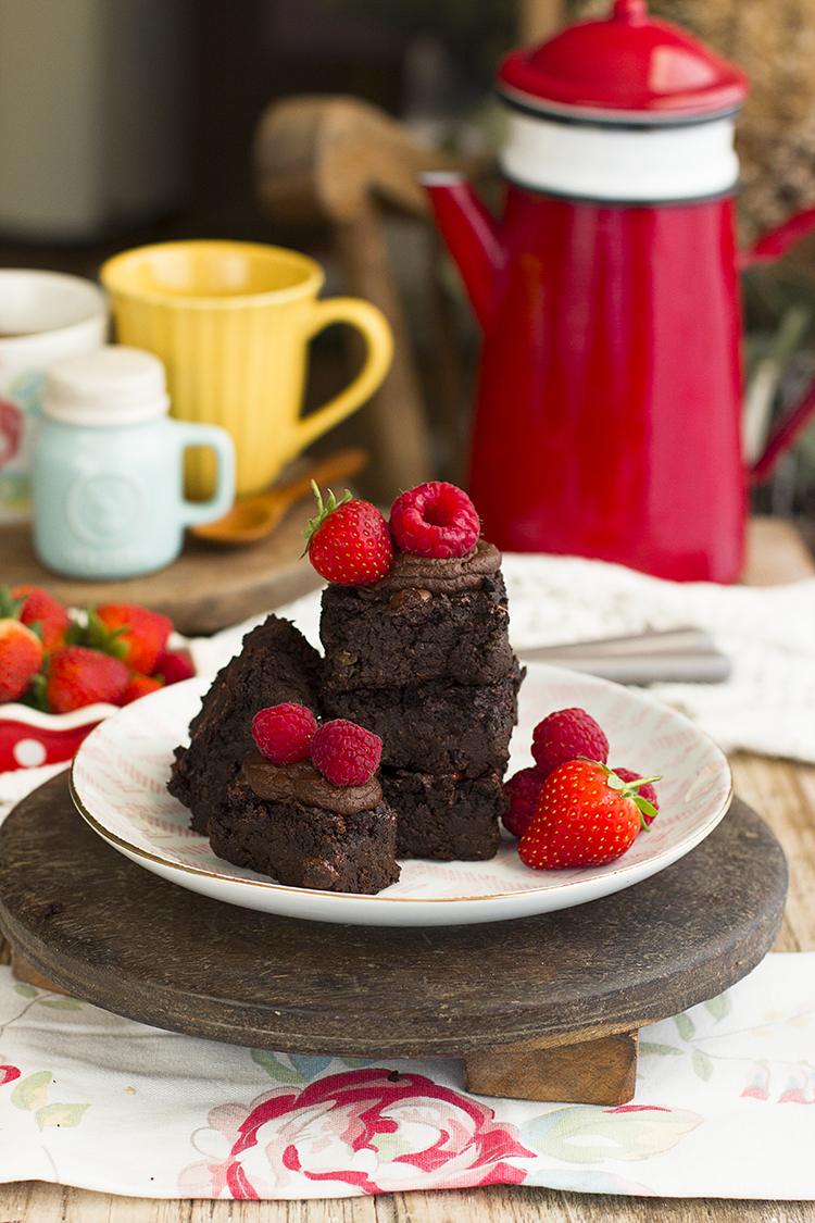 Brownie Fit con Guisantes con solo 100 calorías por porción Brownie Fit con Guisantes con solo 100 calorías por porción