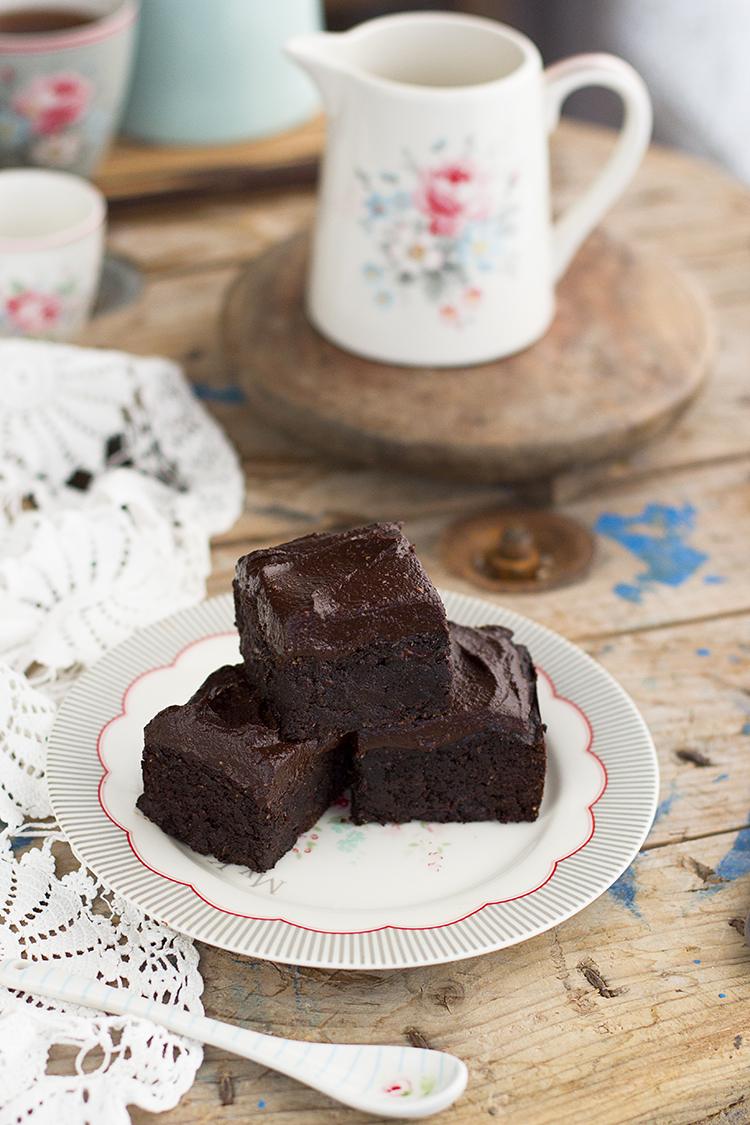 Brownie de Aguacate y coco con nutella casera receta fácil Brownie de Aguacate y coco con nutella casera receta fácil