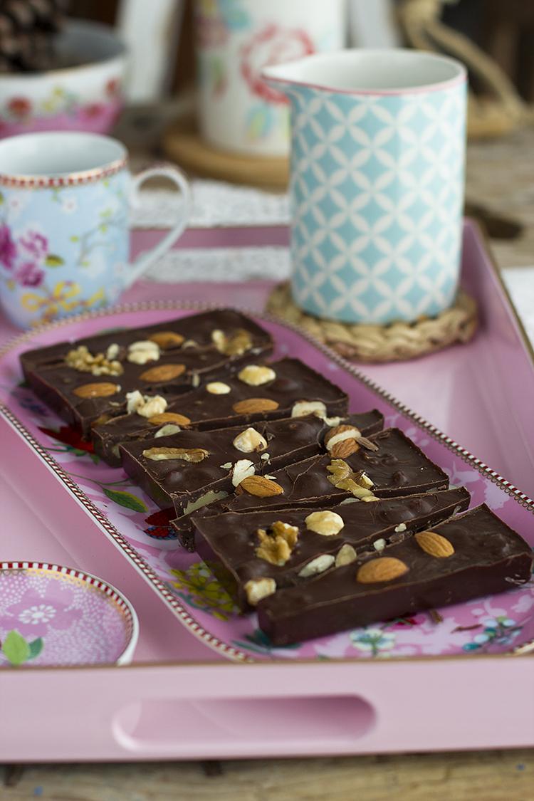 Tableta de Chocolate con Cacahuete y Frutos Secos receta fácil Tableta de Chocolate con Cacahuete y Frutos Secos receta fácil