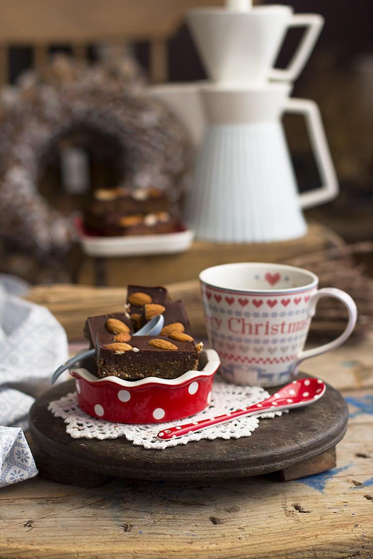 Turrón saludable de frutos secos y chocolate la mejor opción navideña Turrón saludable de frutos secos y chocolate la mejor opción navideña