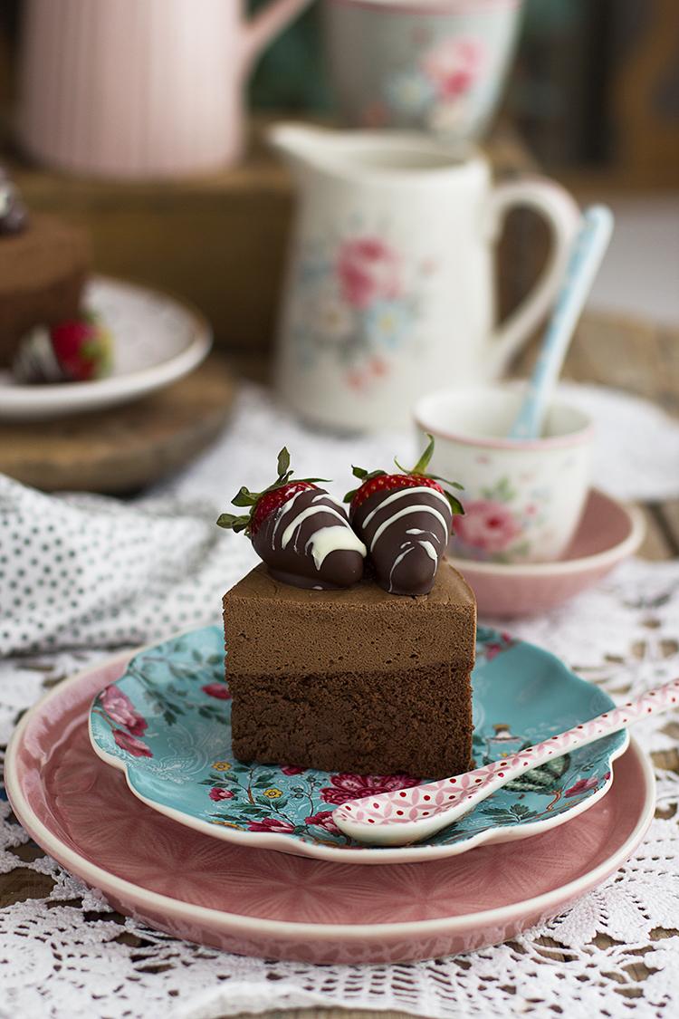 Tarta de Chocolate con 2 ingredientes saludable y sencilla Tarta de Chocolate con 2 ingredientes saludable y sencilla