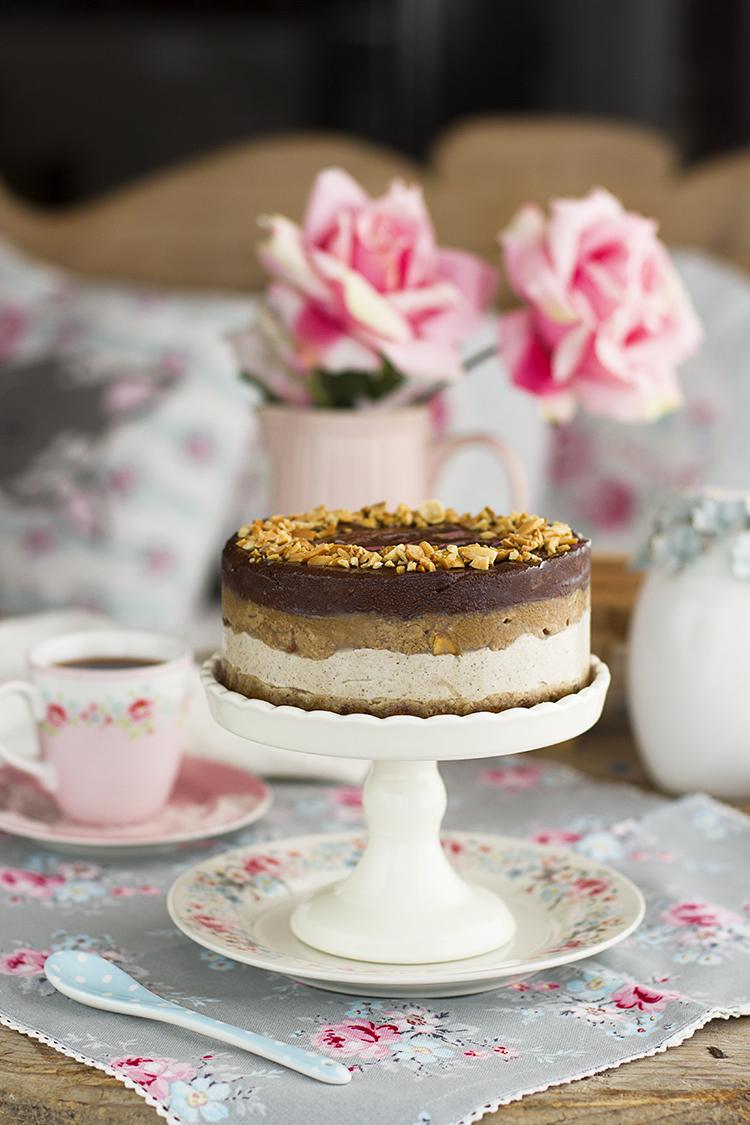Tarta Snickers Saludable en tan solo 10 minutos ¡Increíble! Tarta Snickers Saludable en tan solo 10 minutos ¡Increíble!