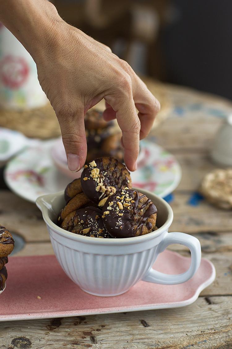 Cookies de Cacahuetes con solo 4 ingredientes, sencilla y saludable Cookies de Cacahuetes con solo 4 ingredientes, sencilla y saludable