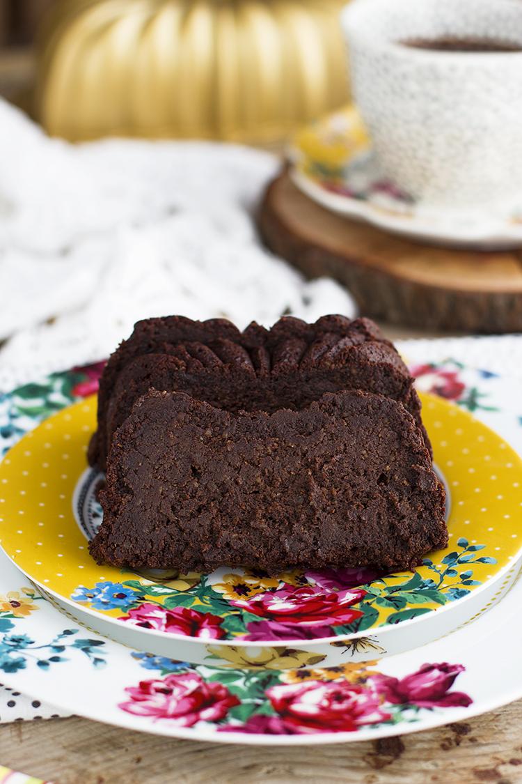 Pastel Fácil de Chocolate con solo 5 ingredientes y además saludable Pastel Fácil de Chocolate con solo 5 ingredientes y además saludable