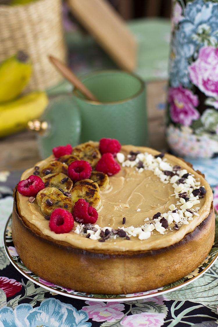 Cheesecake de Plátano Cacahuete y Chocolate Blanco fácil y saludable Cheesecake de Plátano Cacahuete y Chocolate Blanco fácil y saludable