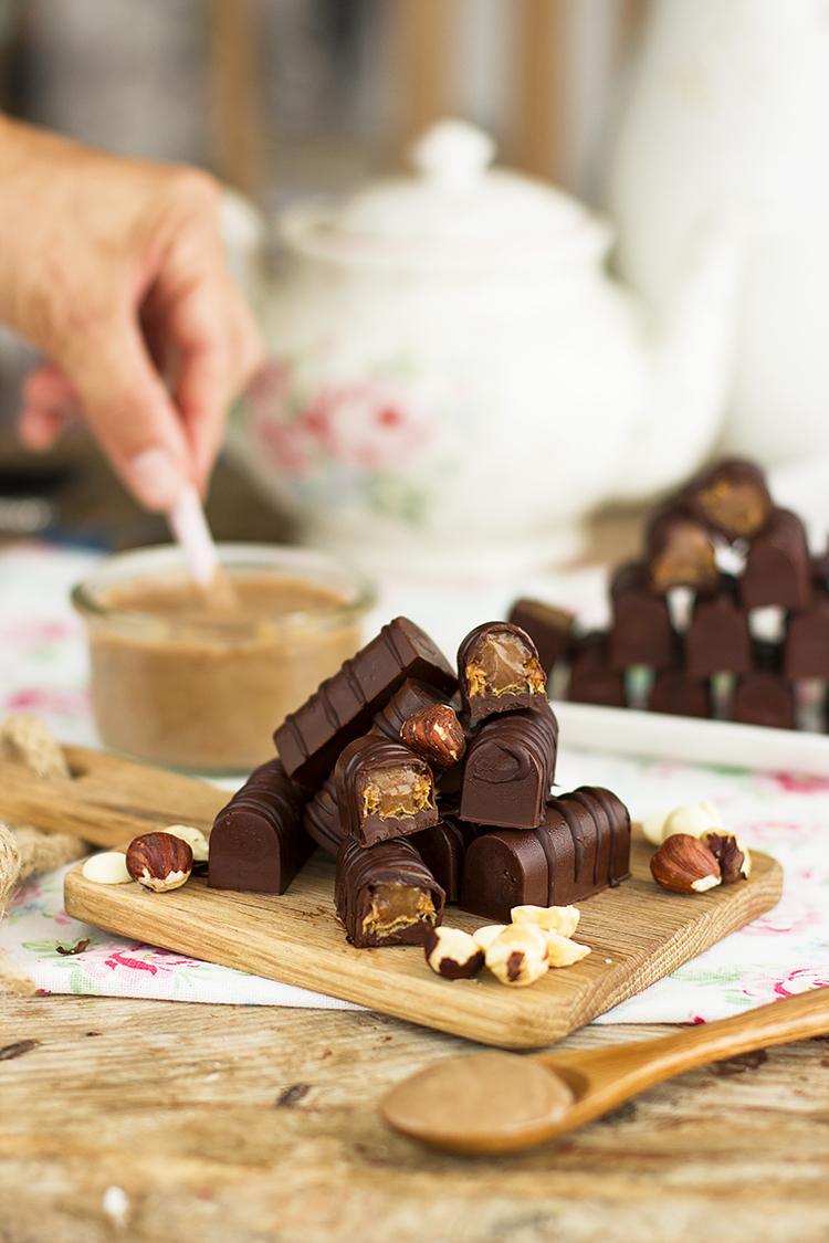 Chocolatinas Kinder Bueno fáciles de hacer y hechas en casa. Chocolatinas Kinder Bueno fáciles de hacer y hechas en casa.