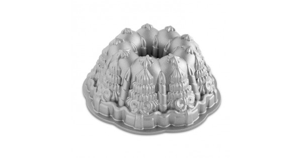 Molde Bundt Cake Very Merry Nordic Ware-1