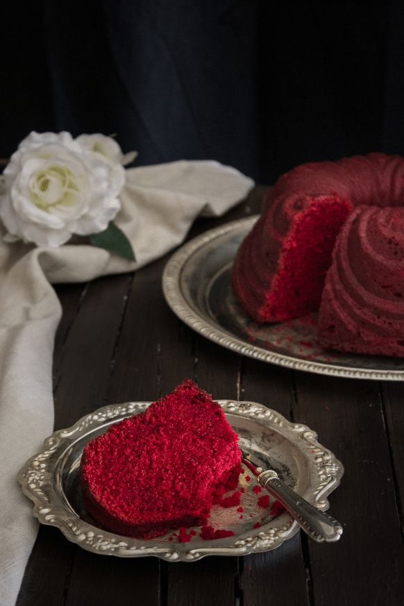 RedVelvet ChiffonBundtCake 4